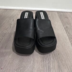 Steve Madden Platform Slides